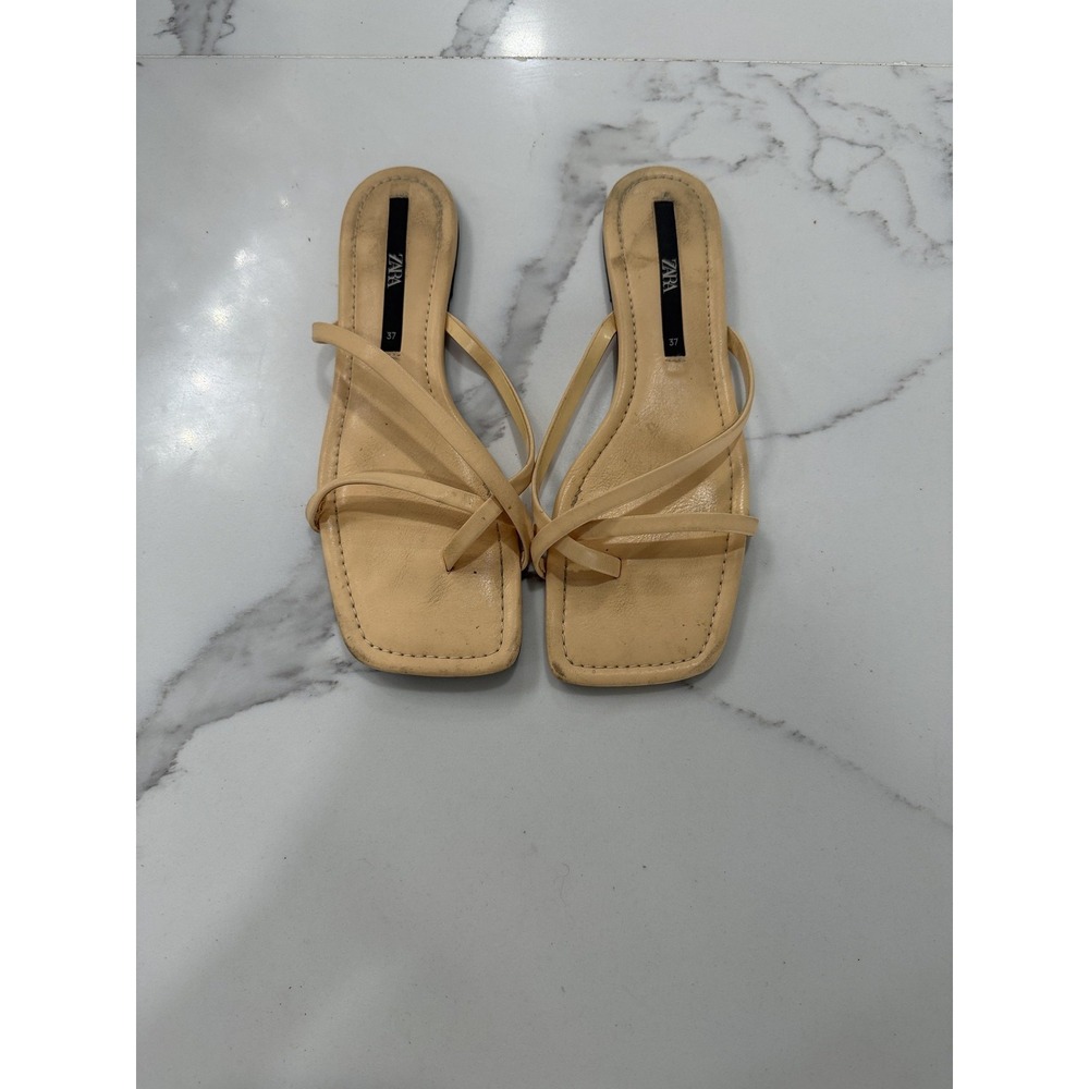 Zara‎ Sandals Shoes Womens Size 6.5 Beige Strappy Square Toe Flat Slip On